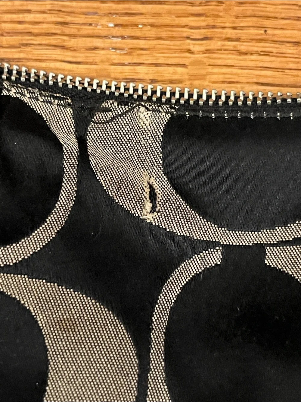 Coach Vintage Poppy Signature C Hobo Bag Black Silver FUC #F15319